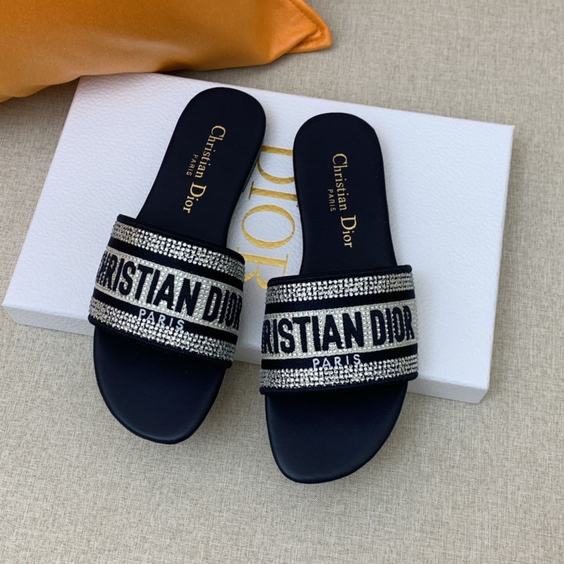 ch**an D*or slippers